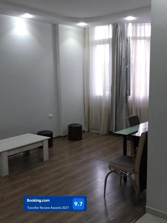 Mari Apartment Batumi Exteriör bild