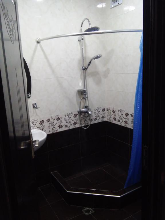 Mari Apartment Batumi Exteriör bild