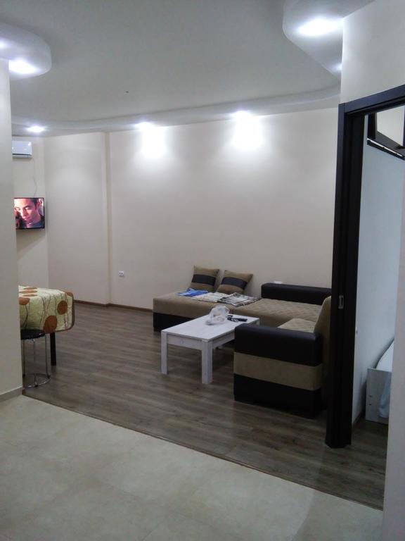 Mari Apartment Batumi Exteriör bild
